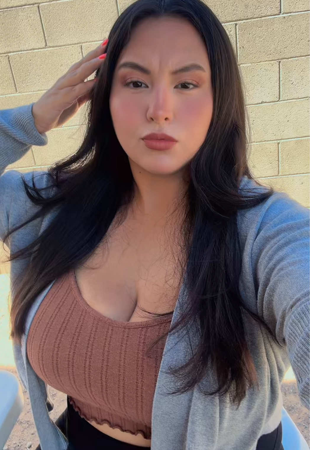 @vivygrindz