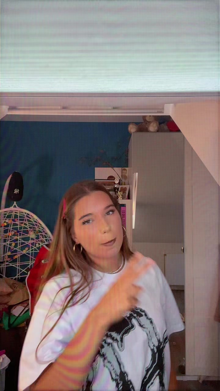 @𝒮𝓅𝒶𝓂🤍