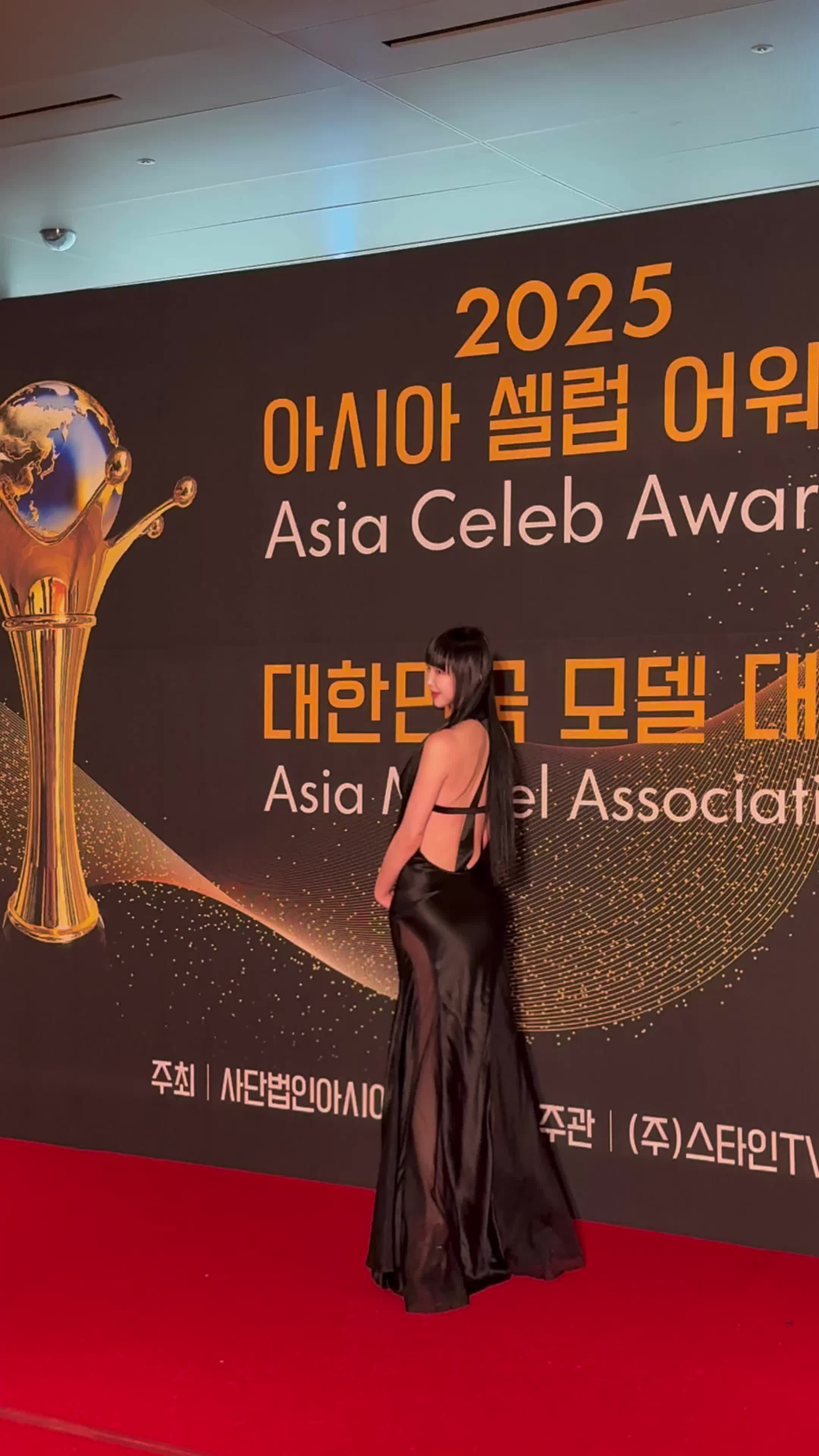 @๐ ๋ฃจ๋ํด LUNA KIM ๐