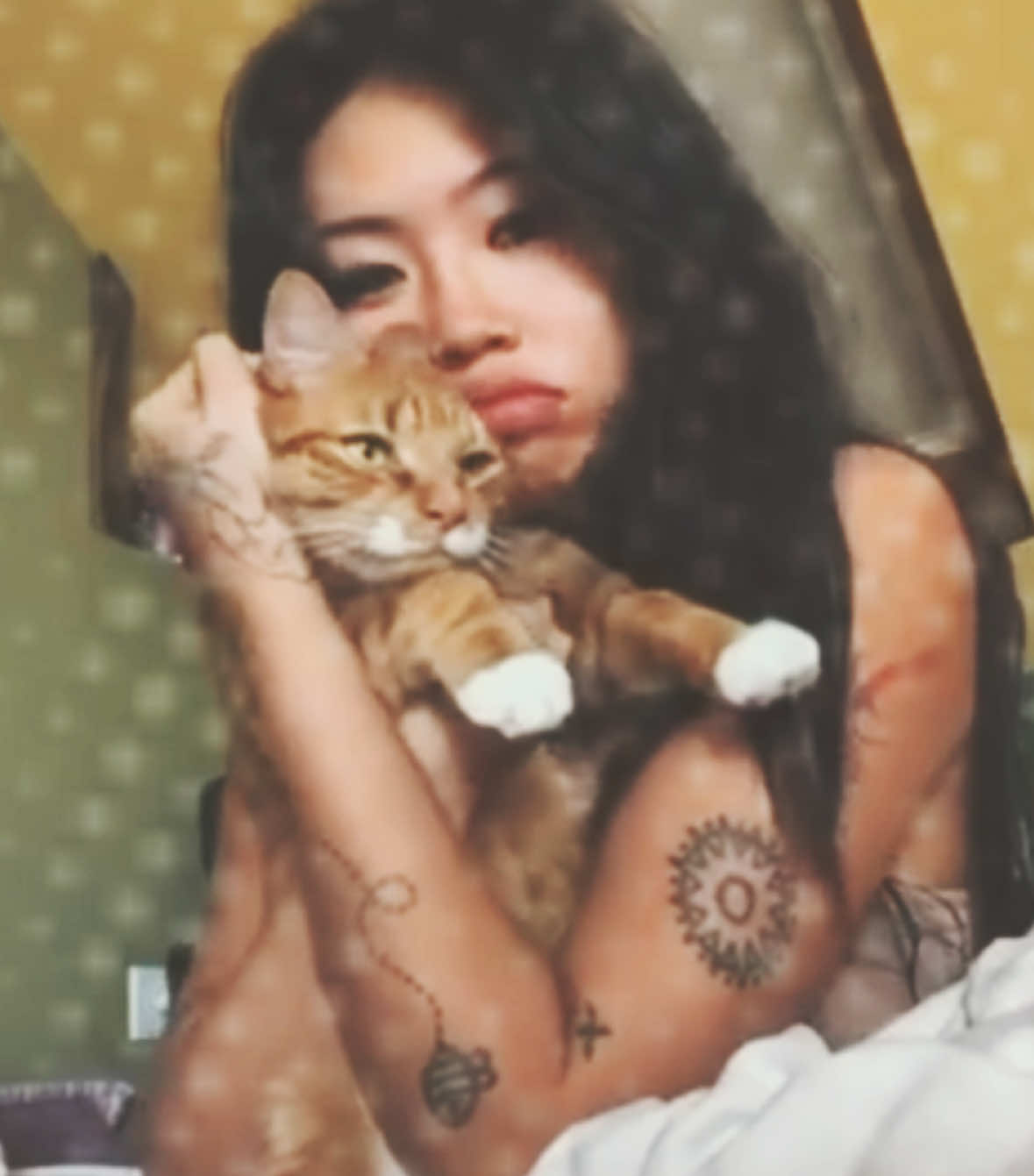@leah ♡ ♱