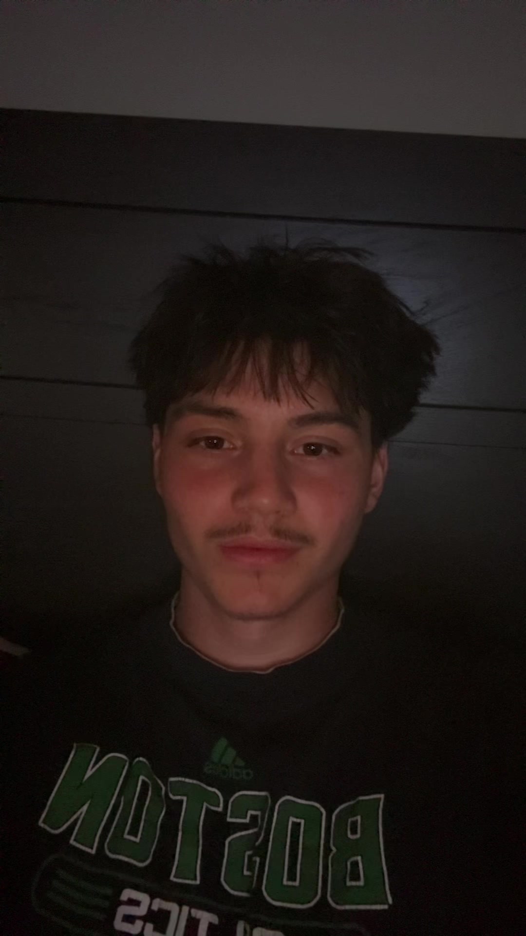 @️