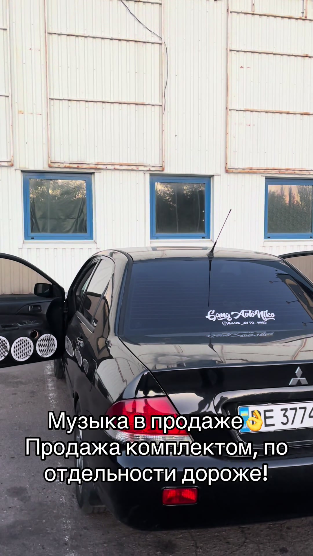 @__artem_ustinov__