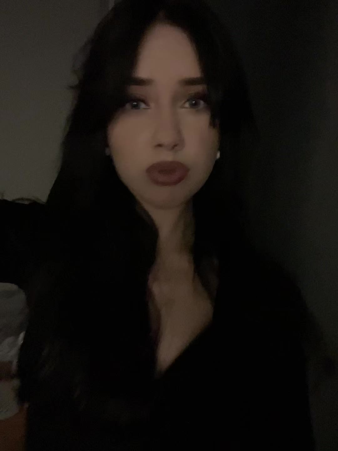 @кира вест
