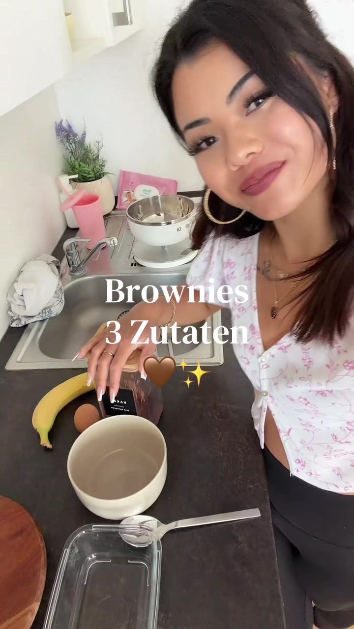 @𝐒𝐀𝐑𝐀𝐇 𝐒𝐎𝐏𝐇𝐈𝐄 🦋