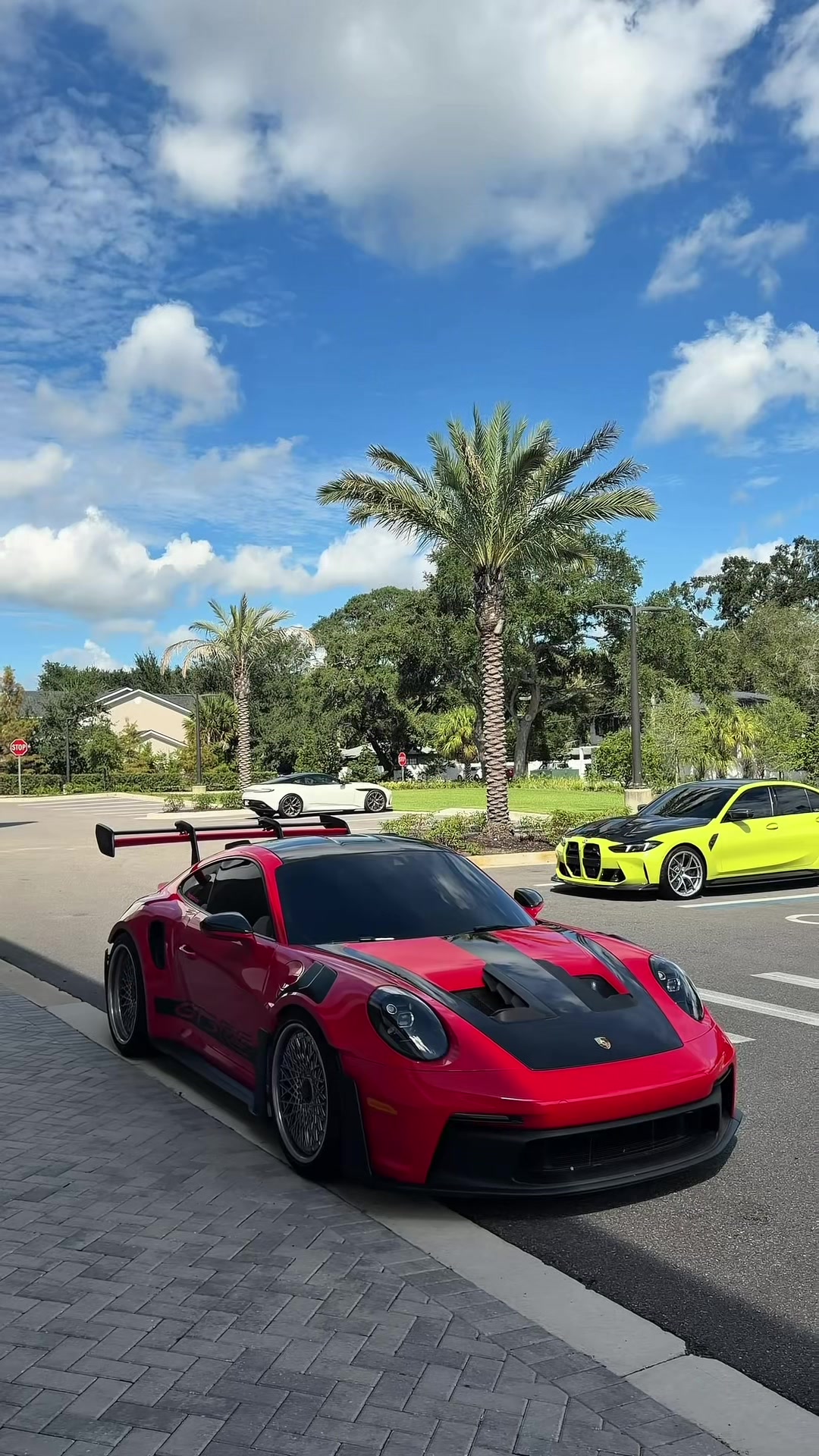 @supercarvicky
