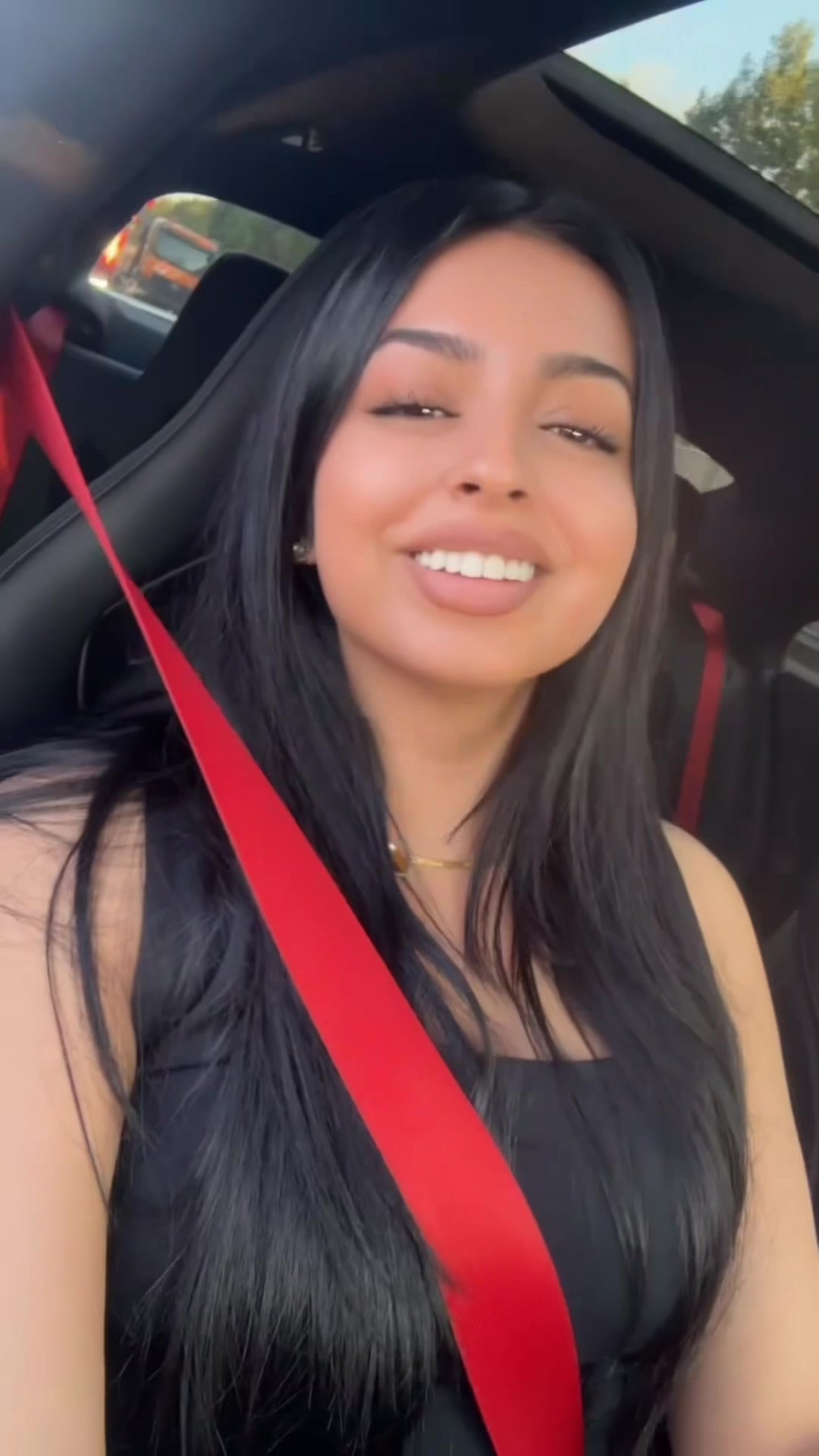 @komalgorayaofficial