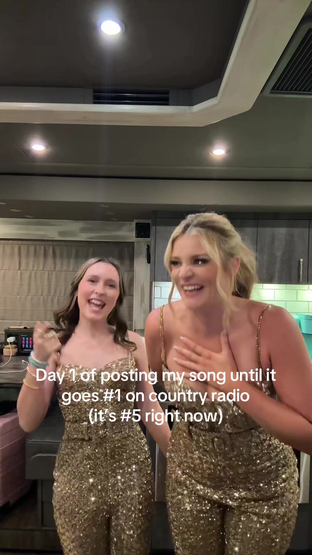 @Lauren Alaina