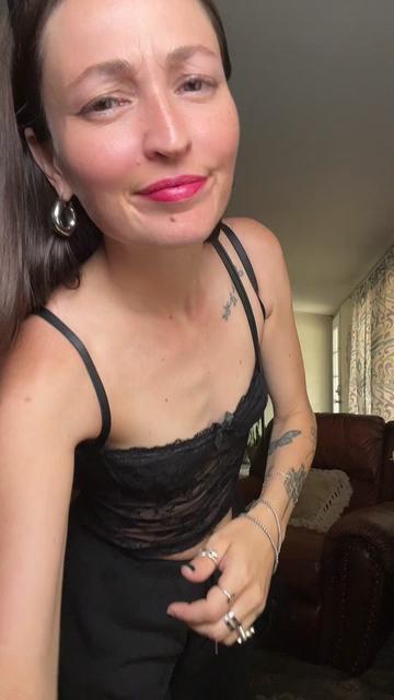 @hayhay🎱🎰🍒🚬