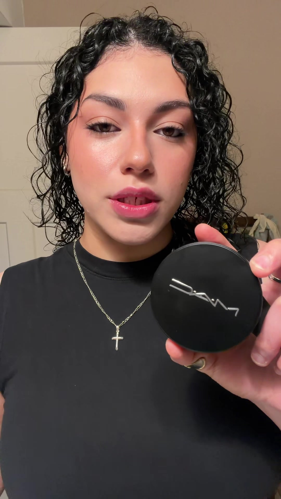 @saylahernandez