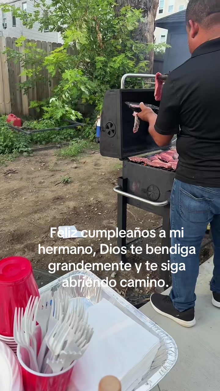 @Claudia López
