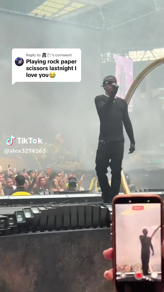 @SheLovesMeechie