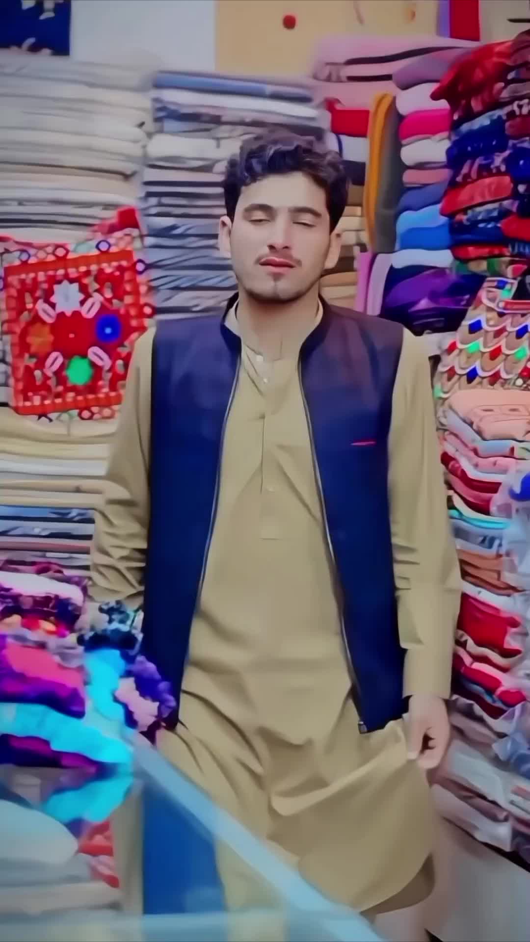 @{✨ FARMAN&bull;Khan ✨}🇵🇰