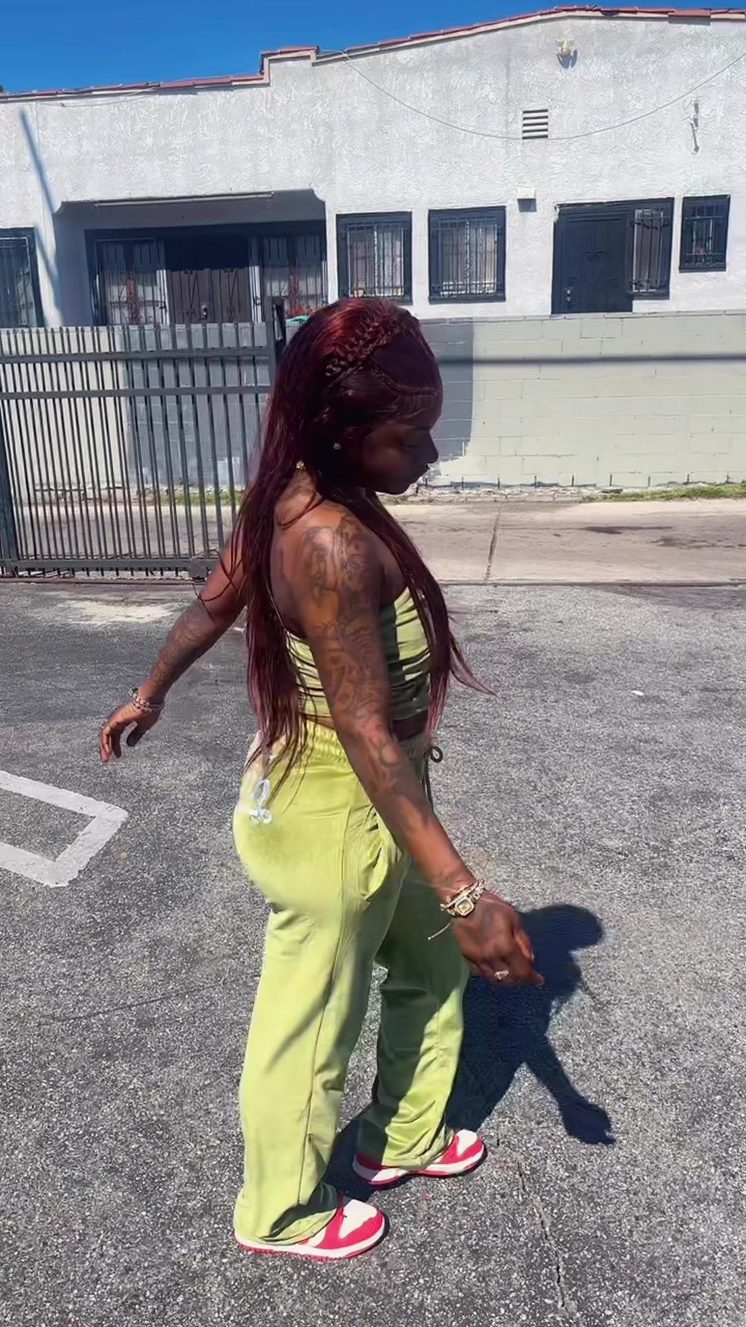 @Chokolattee