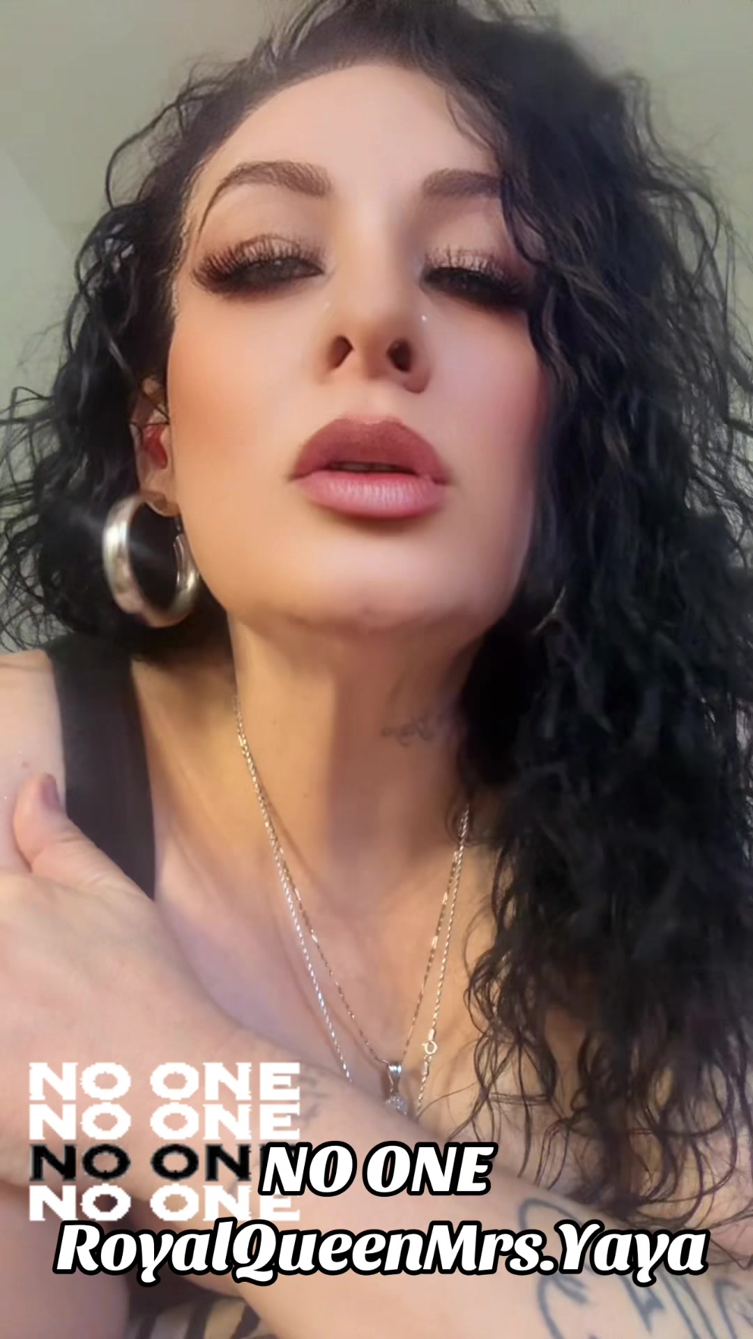 @⚜️VN _⚜️RoyalQueenMrs.Yaya⚜️