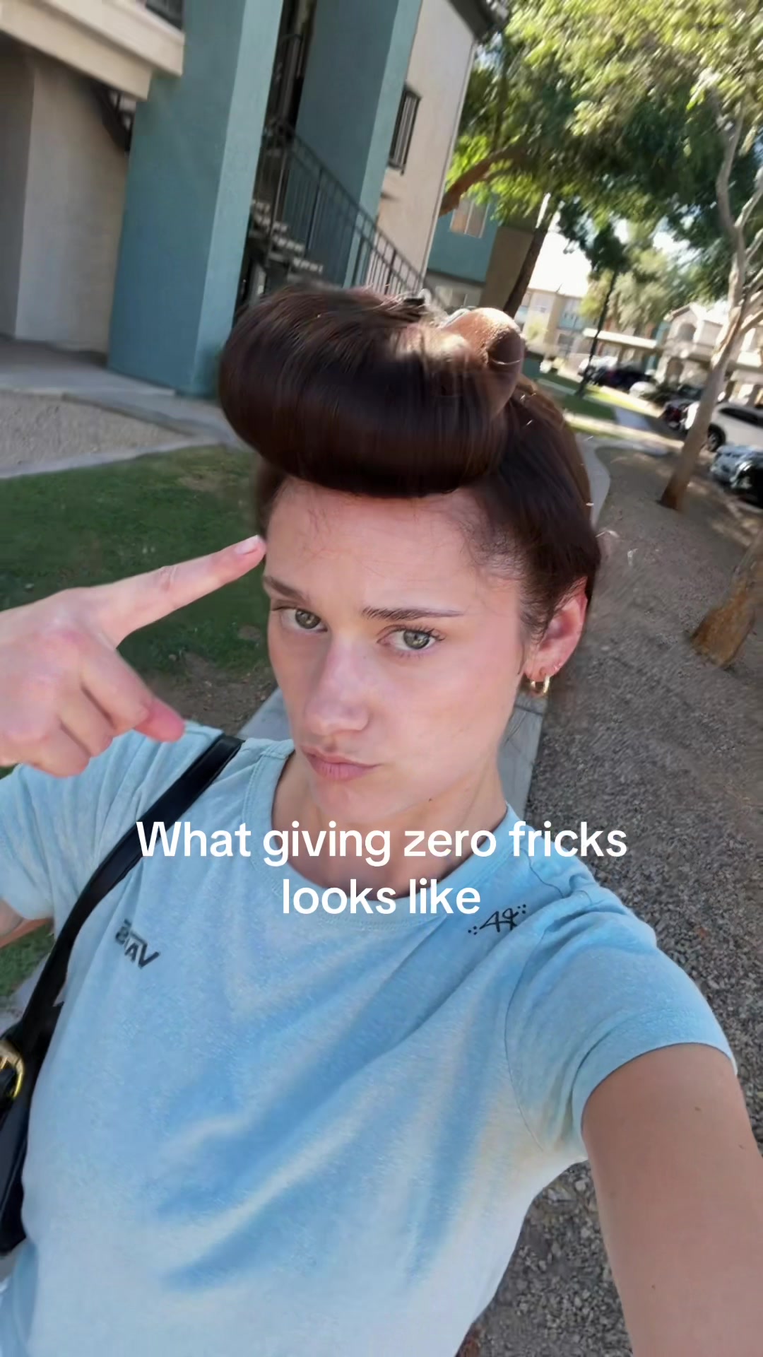@VANESSA BENZING