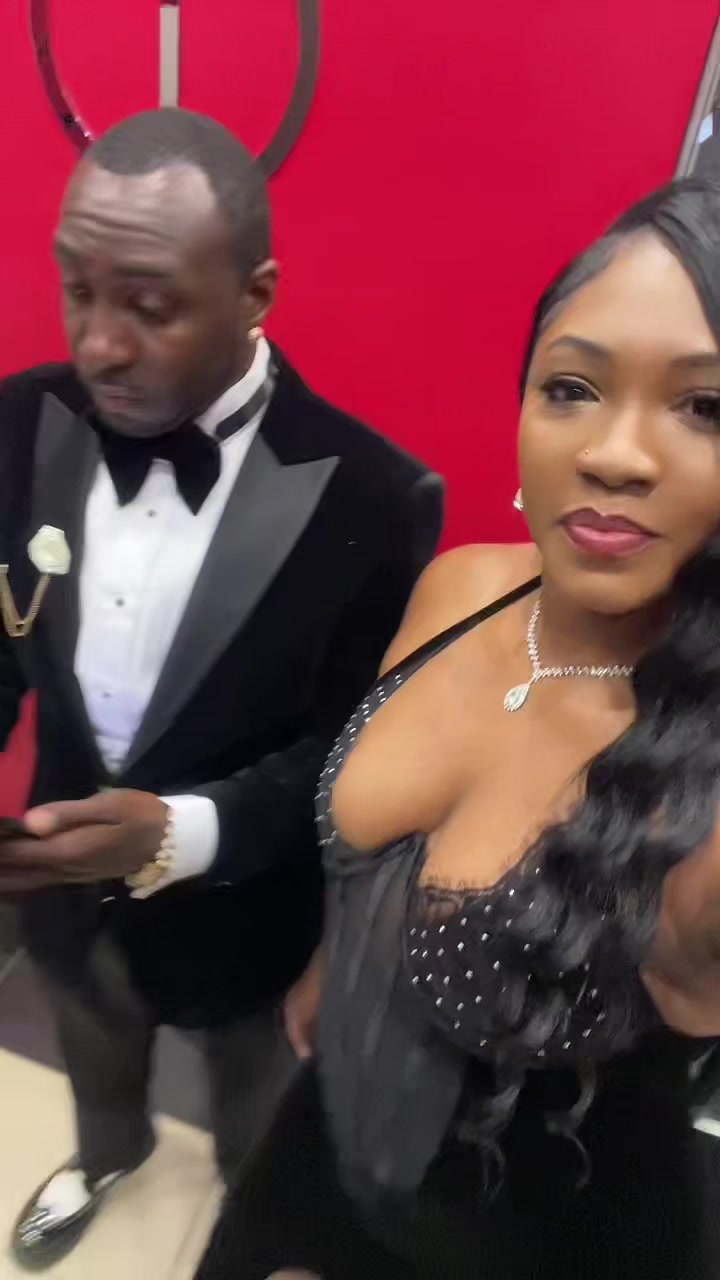 @PrettyRoundBrown
