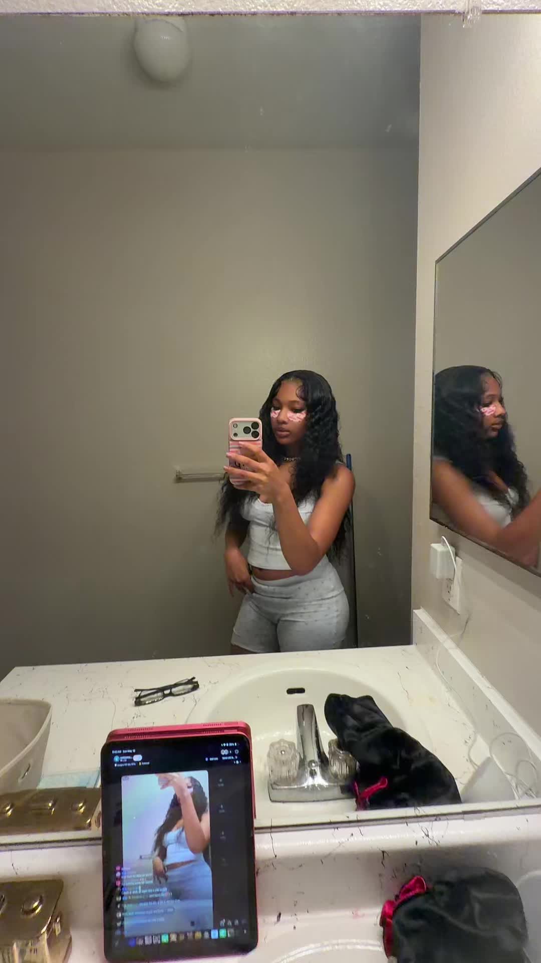 @unicornsparkle831