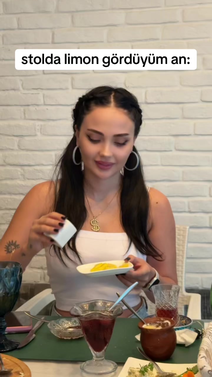 @Gunii🐝