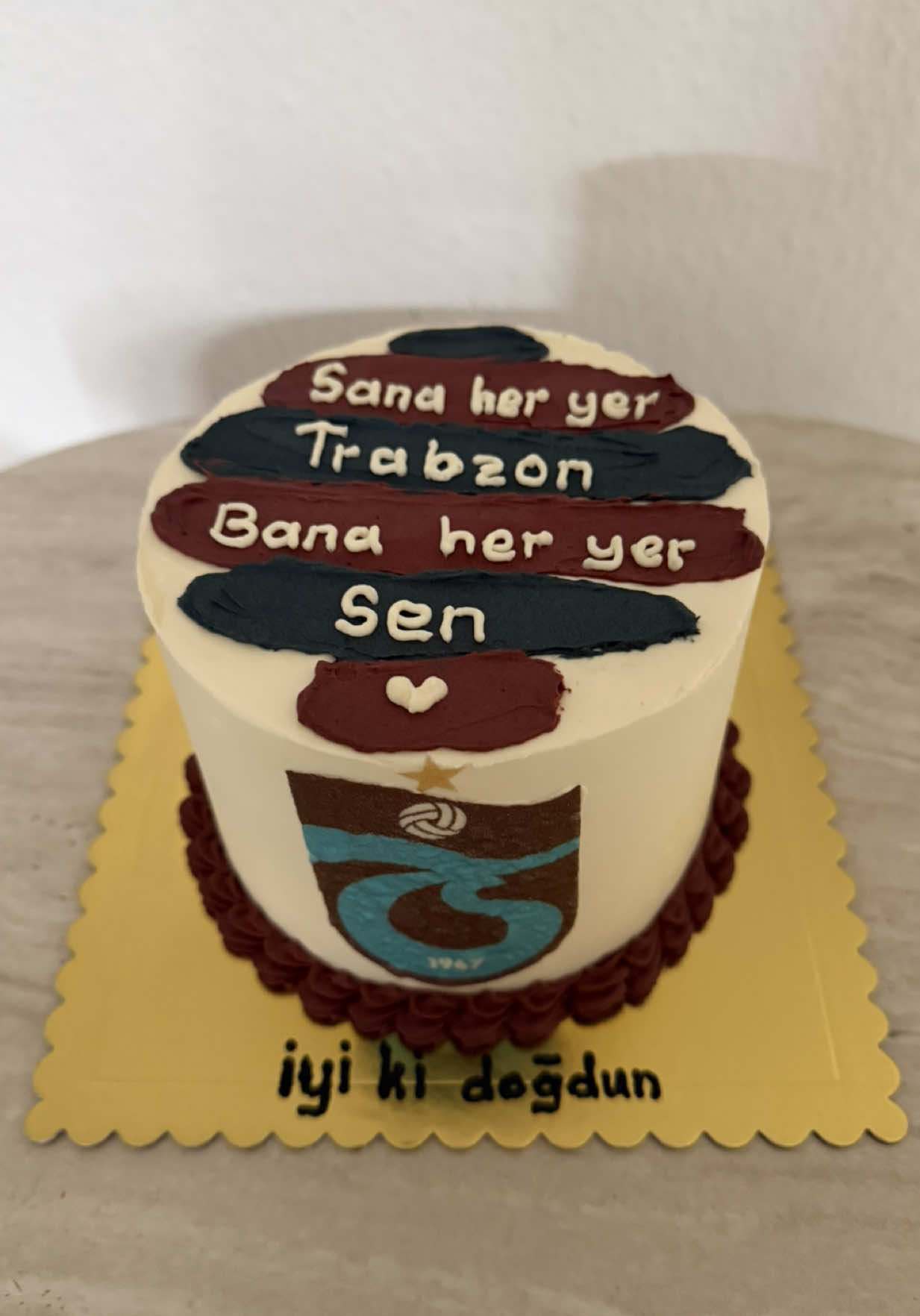 @Iremoezn