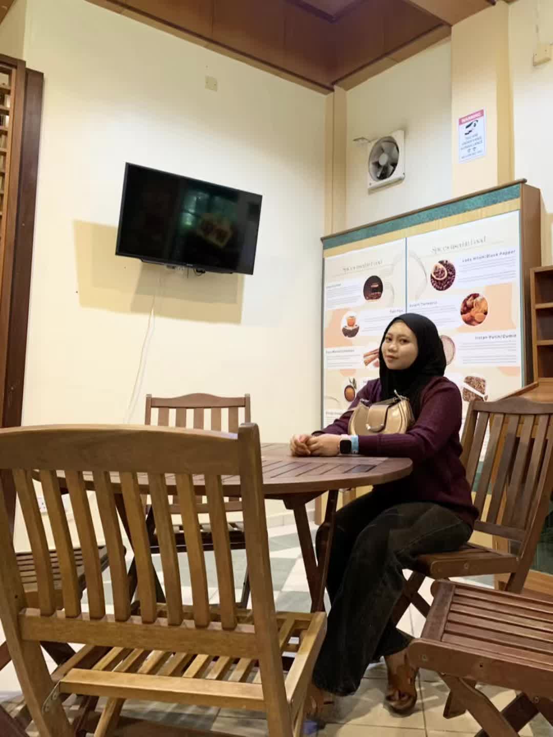@نورعيني 🌸
