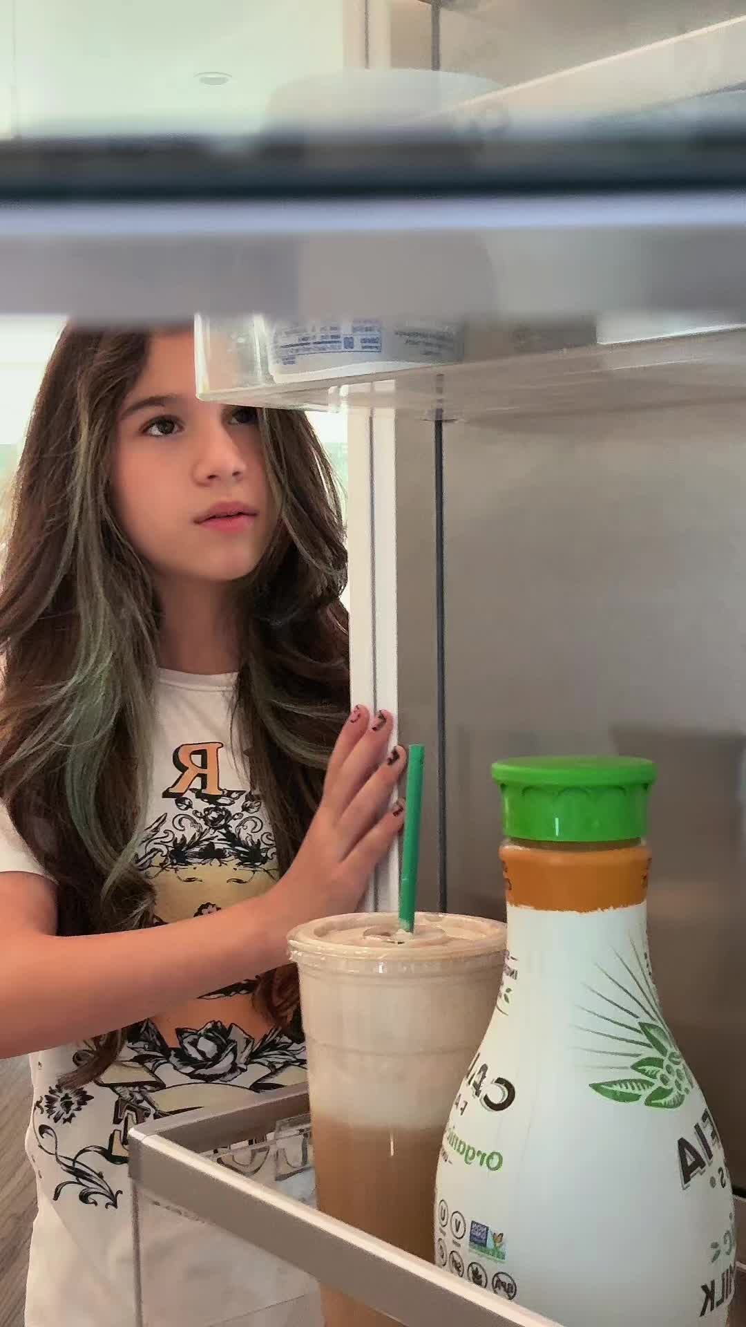 @Esthalla