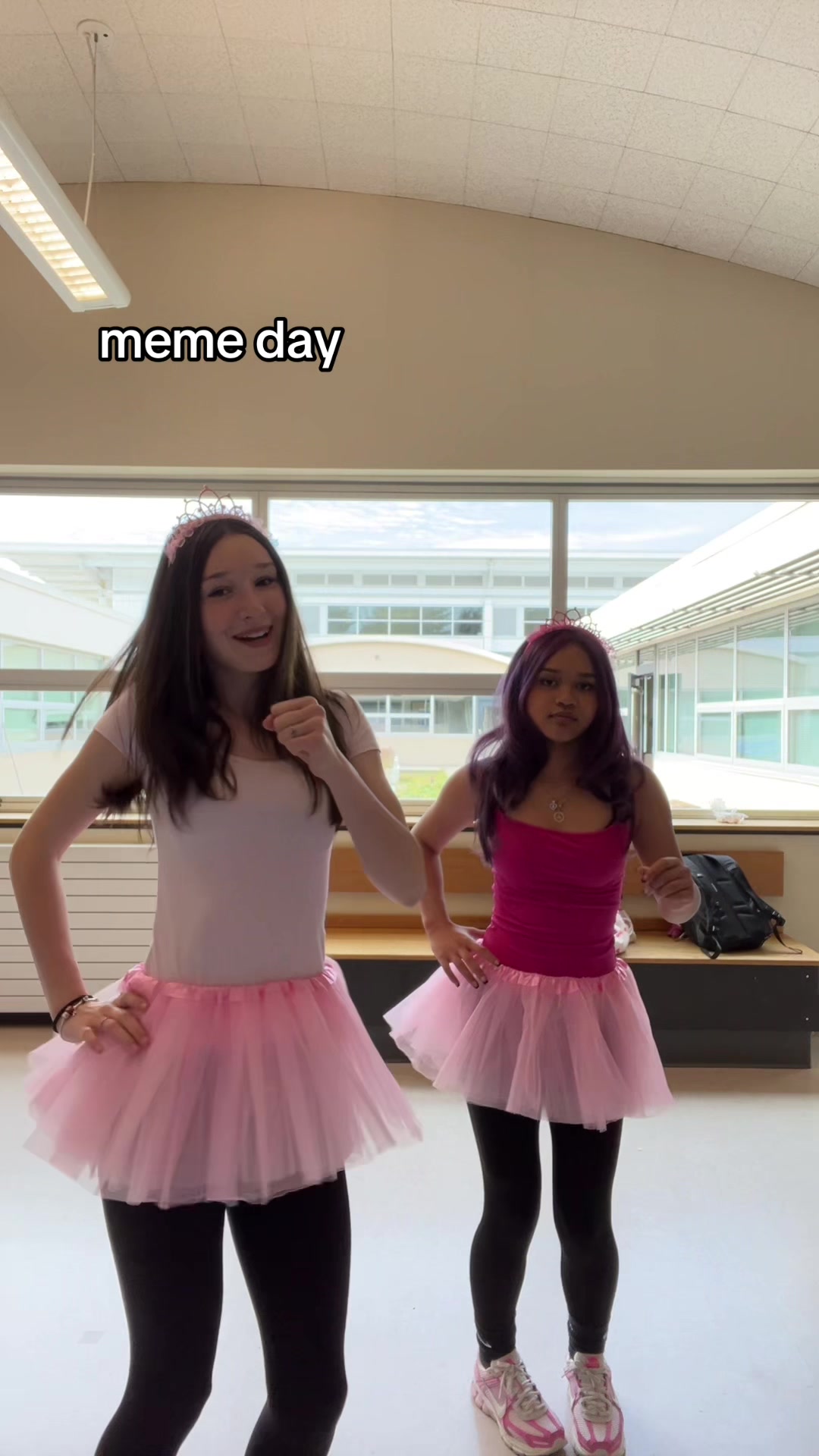 @avaryday!