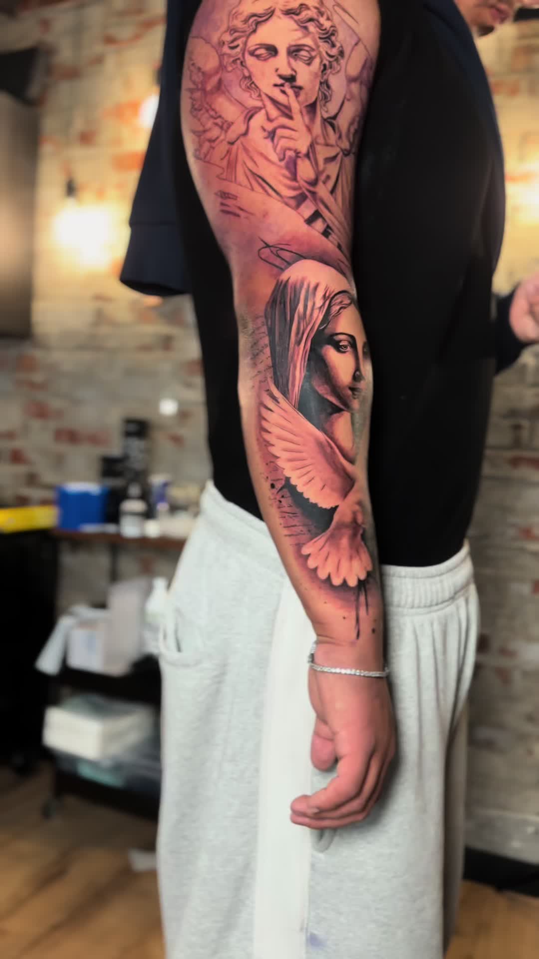 @raven tatts