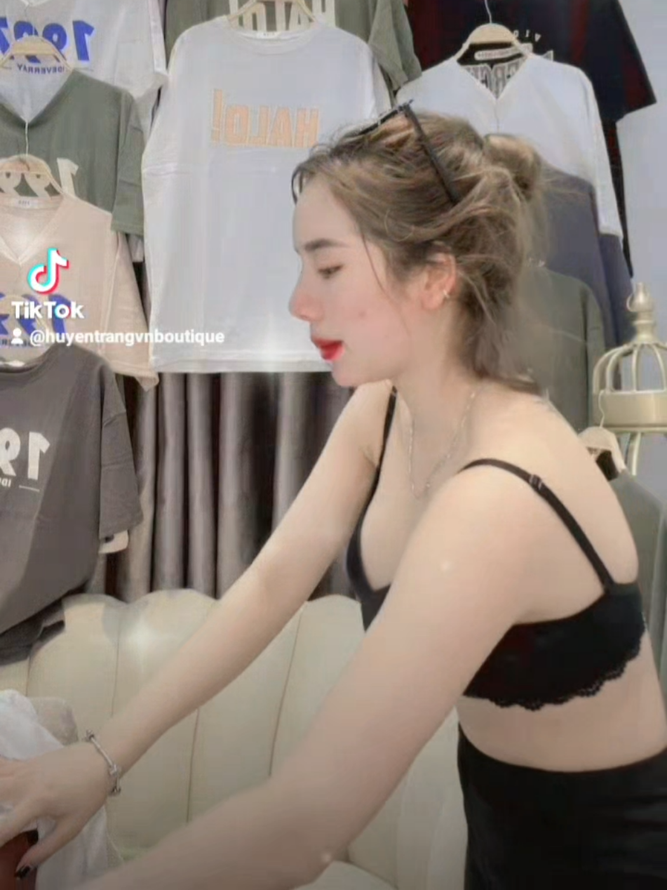 @Huyền Trang