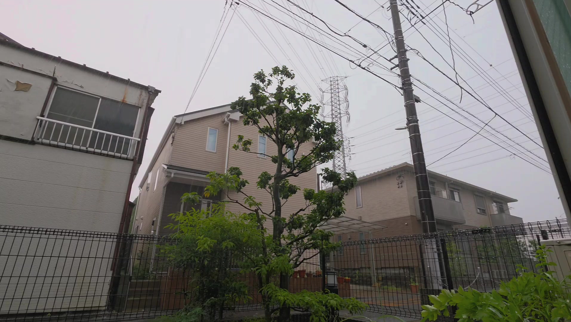 @𝐄𝐦𝐢𝐧
