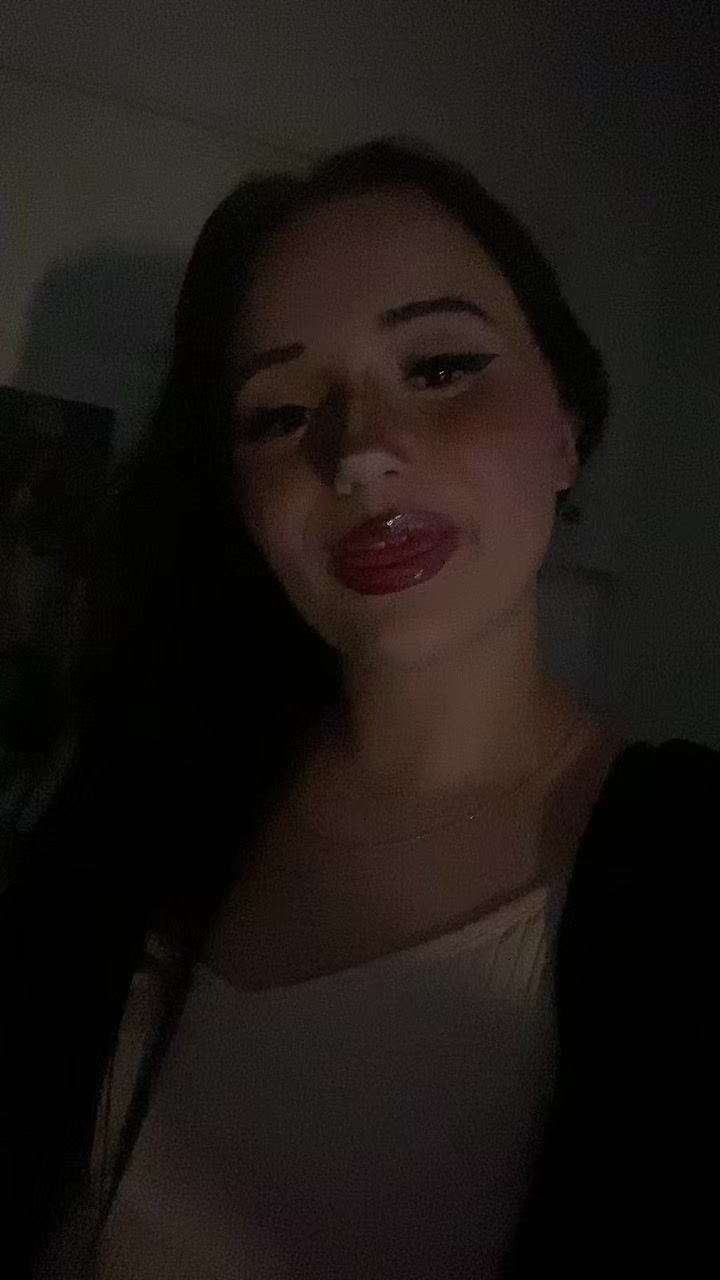 @roxanna