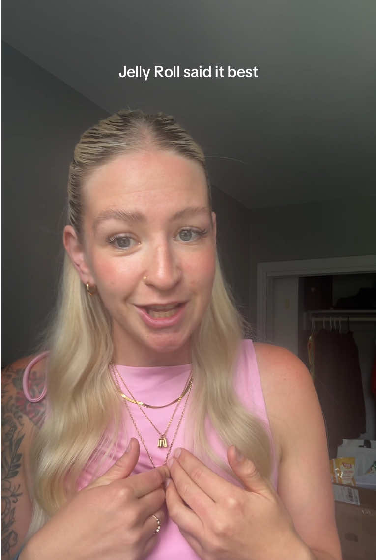 @Sarah Harrison | SAHM 🧸