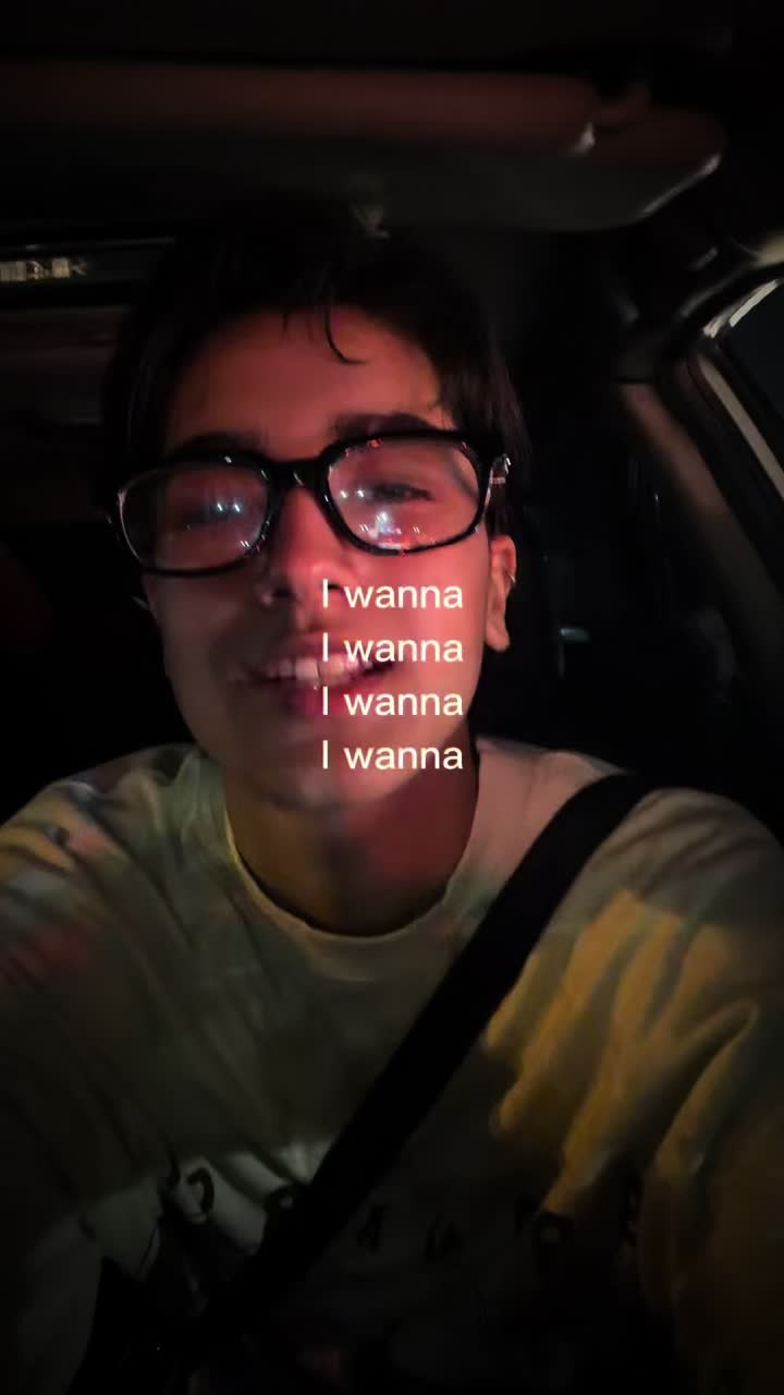 @RIANA KAZEMI
