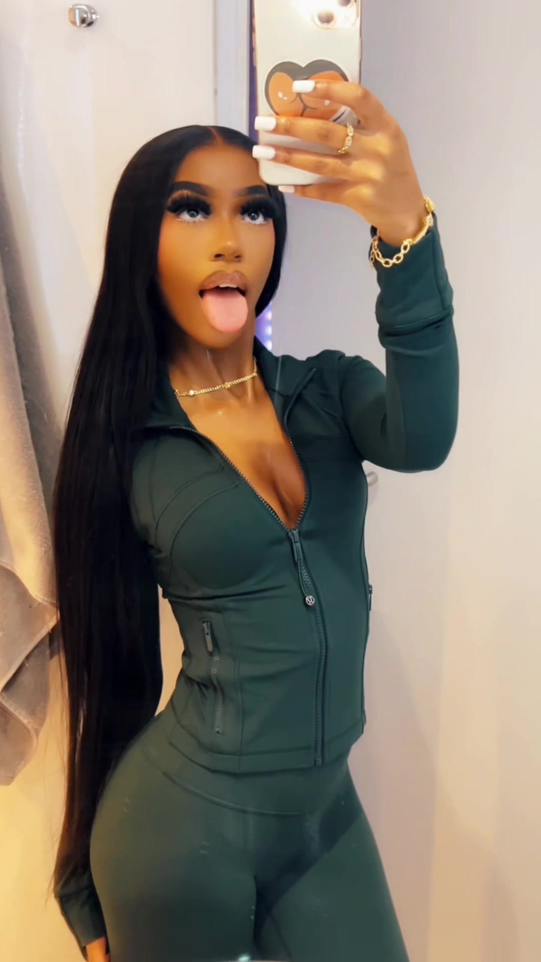 @SEXYPRI