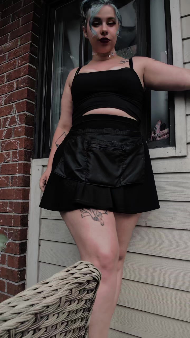 @buzzedqueen