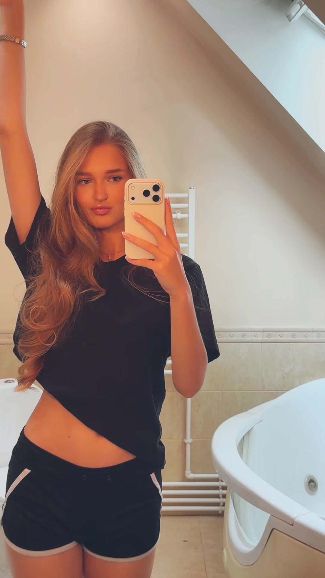 @Polina Lomova