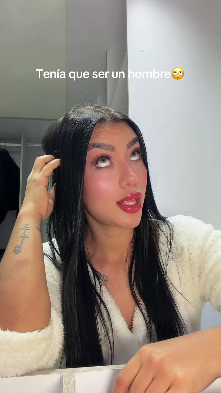 @julianacardonaoficial