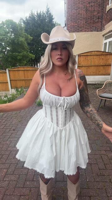 @Tattooed-Barbie
