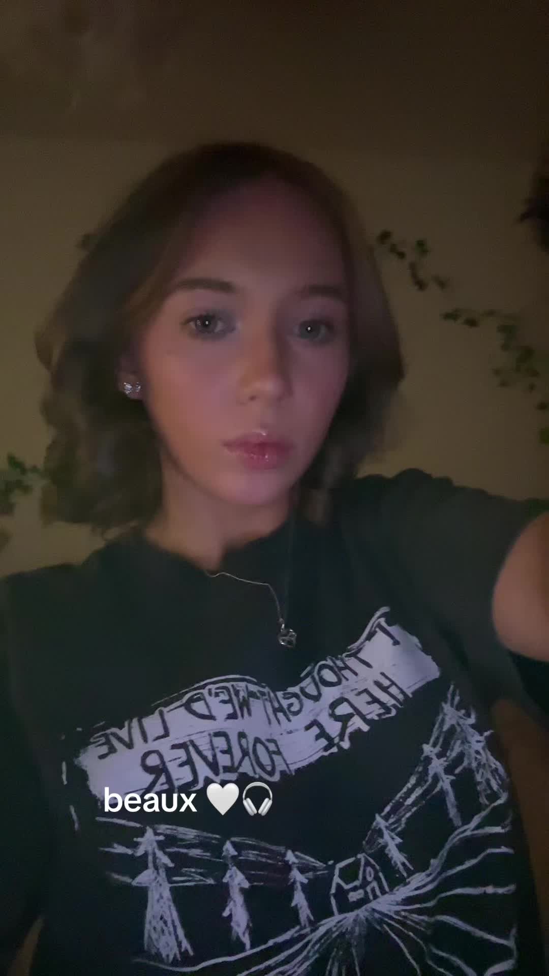 @‧₊˚♪ taylor 𝄞₊˚⊹