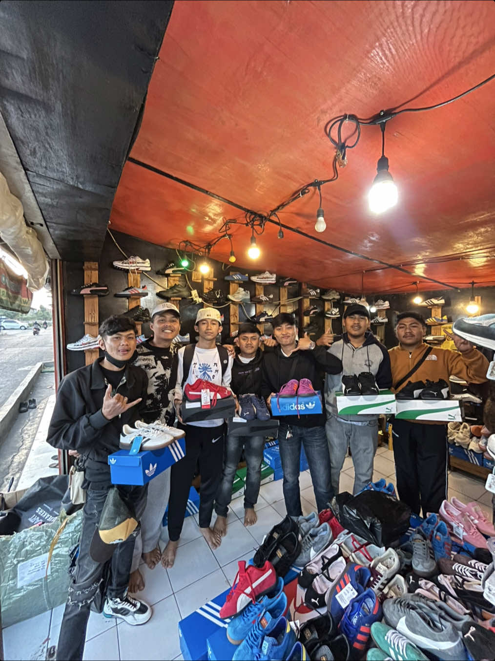 @SEPATU SECOND BANDUNG