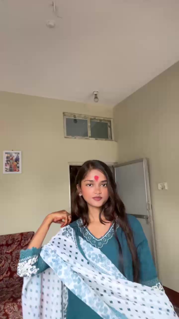 @Yadav_girl💫