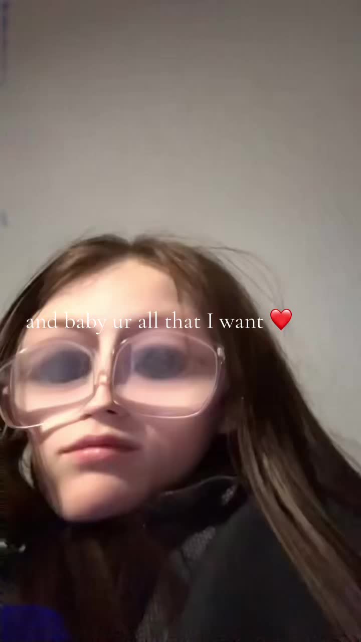 @hannahkennett.