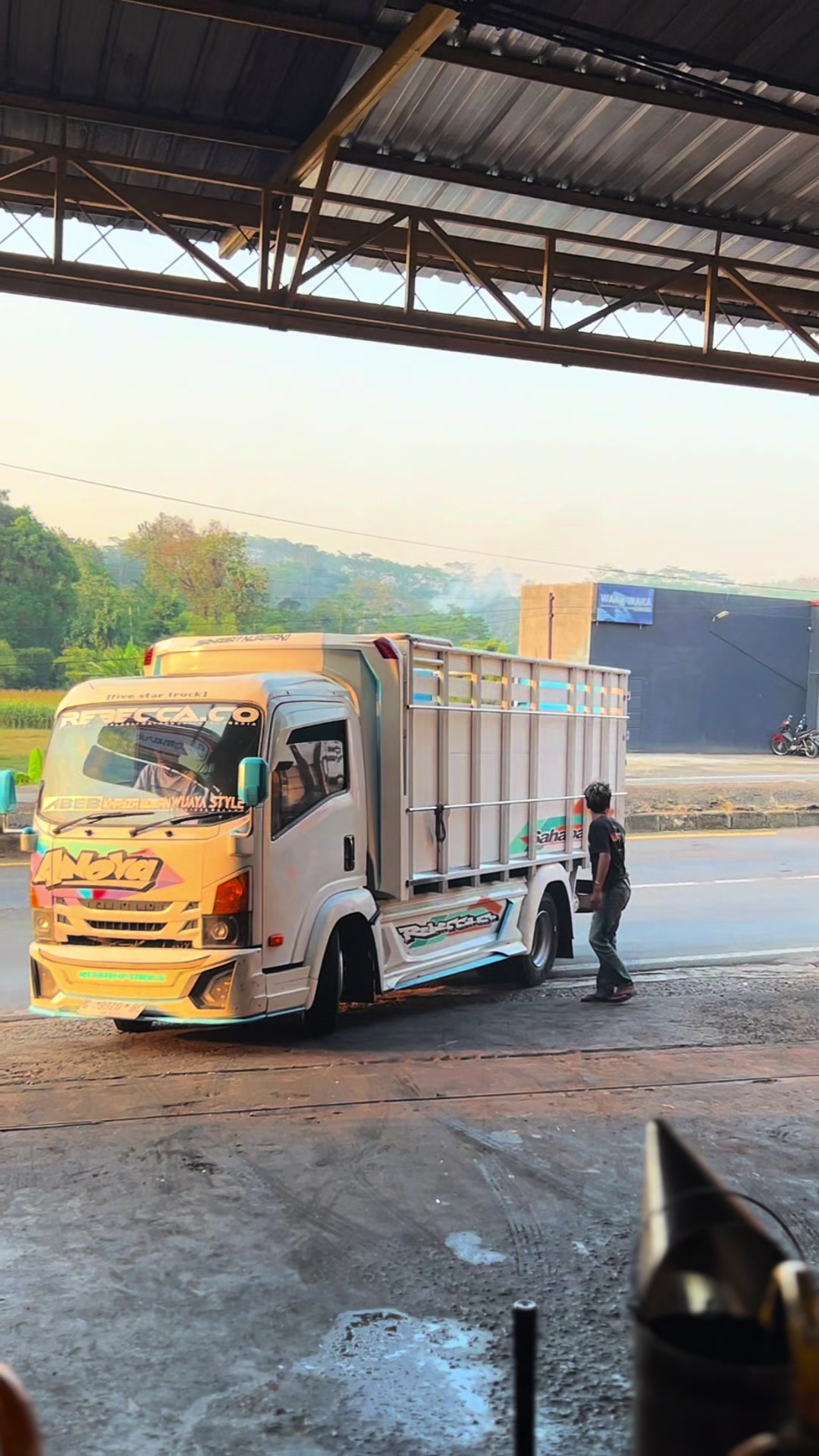@DERMAGA OLI-WUNI SUBAH BATANG