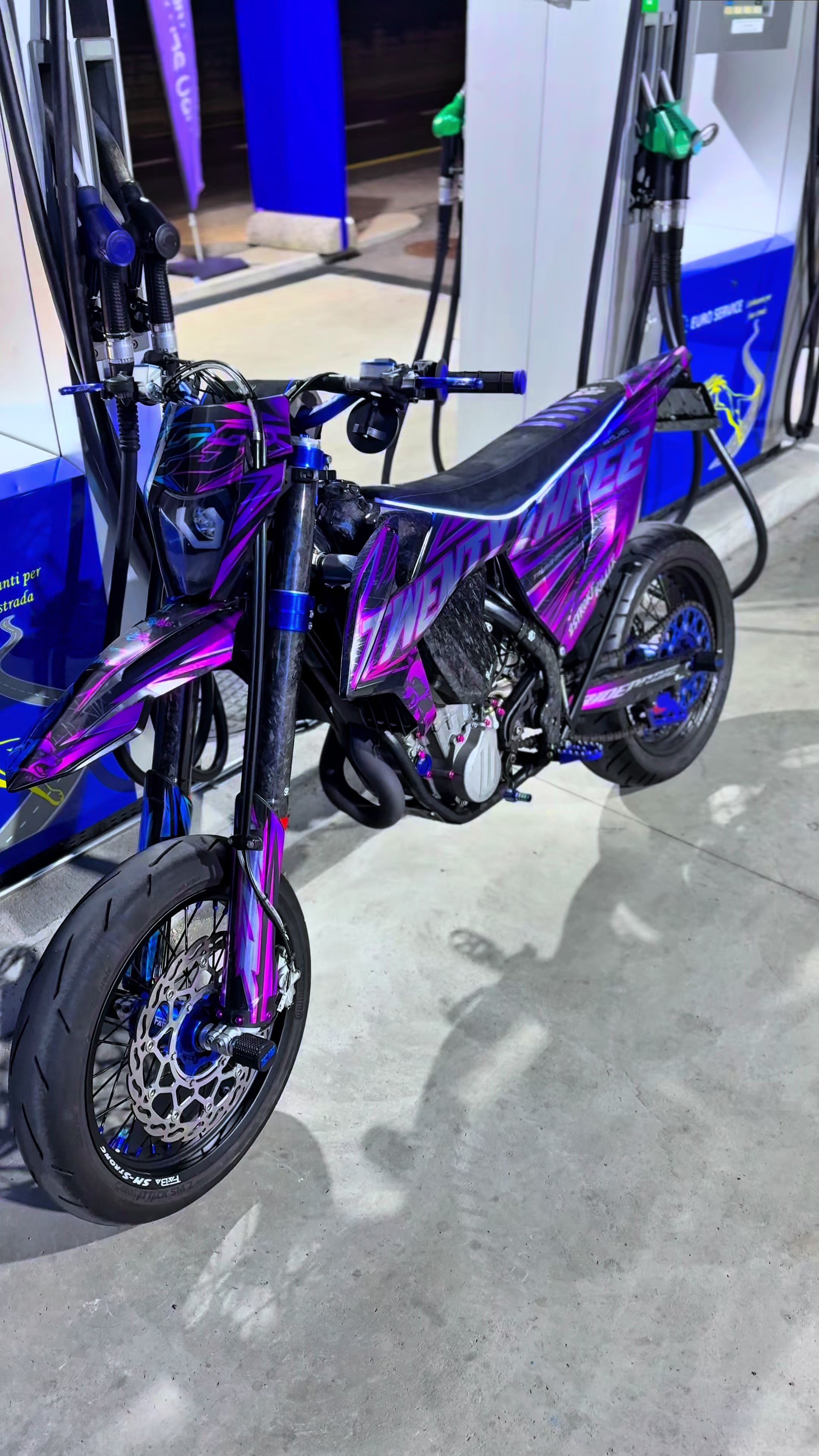 @TAURUS GRAPHICS