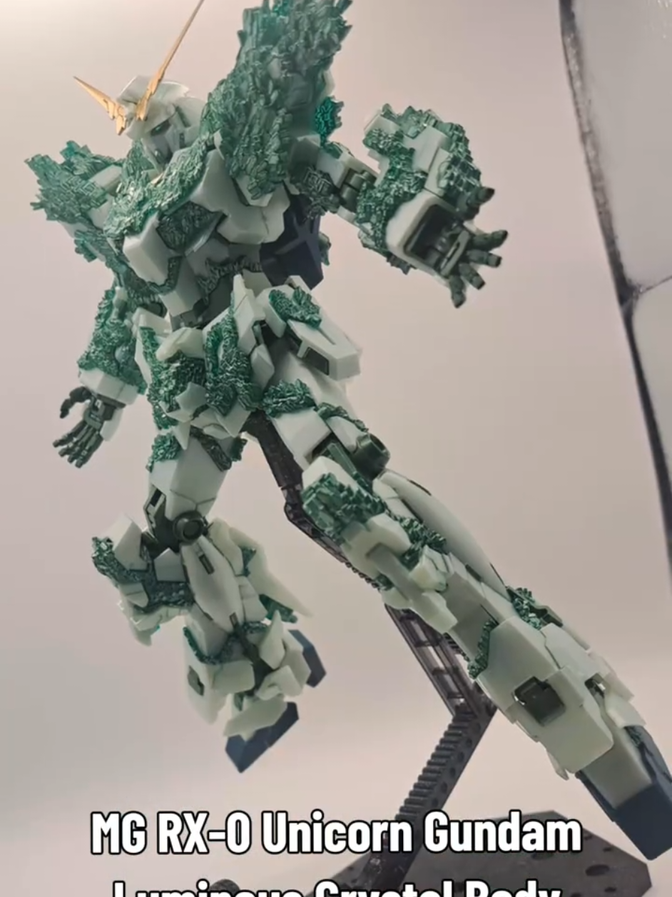 @Mecha Kaiju Red