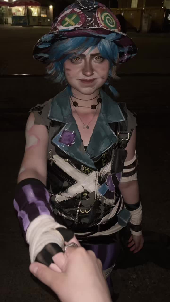@𝙈𝙞𝙠𝙞𝙞 !!