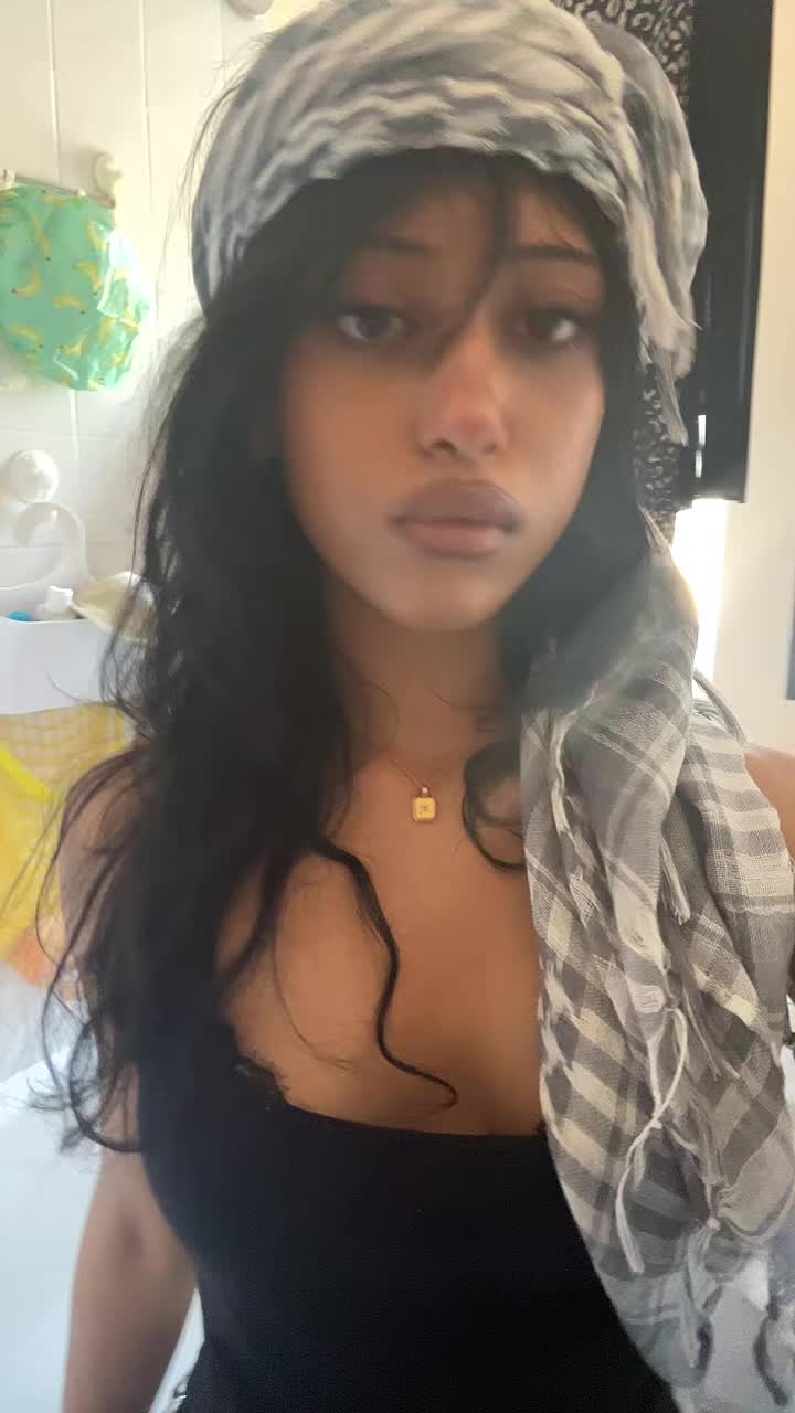 @￼