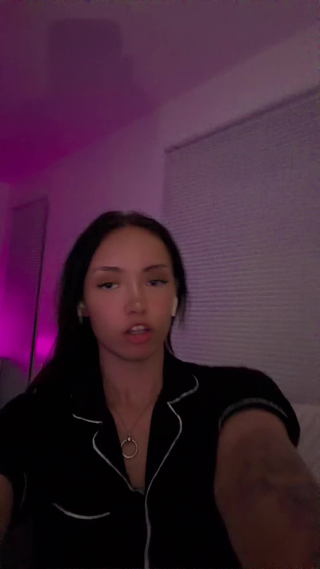 @livhallx