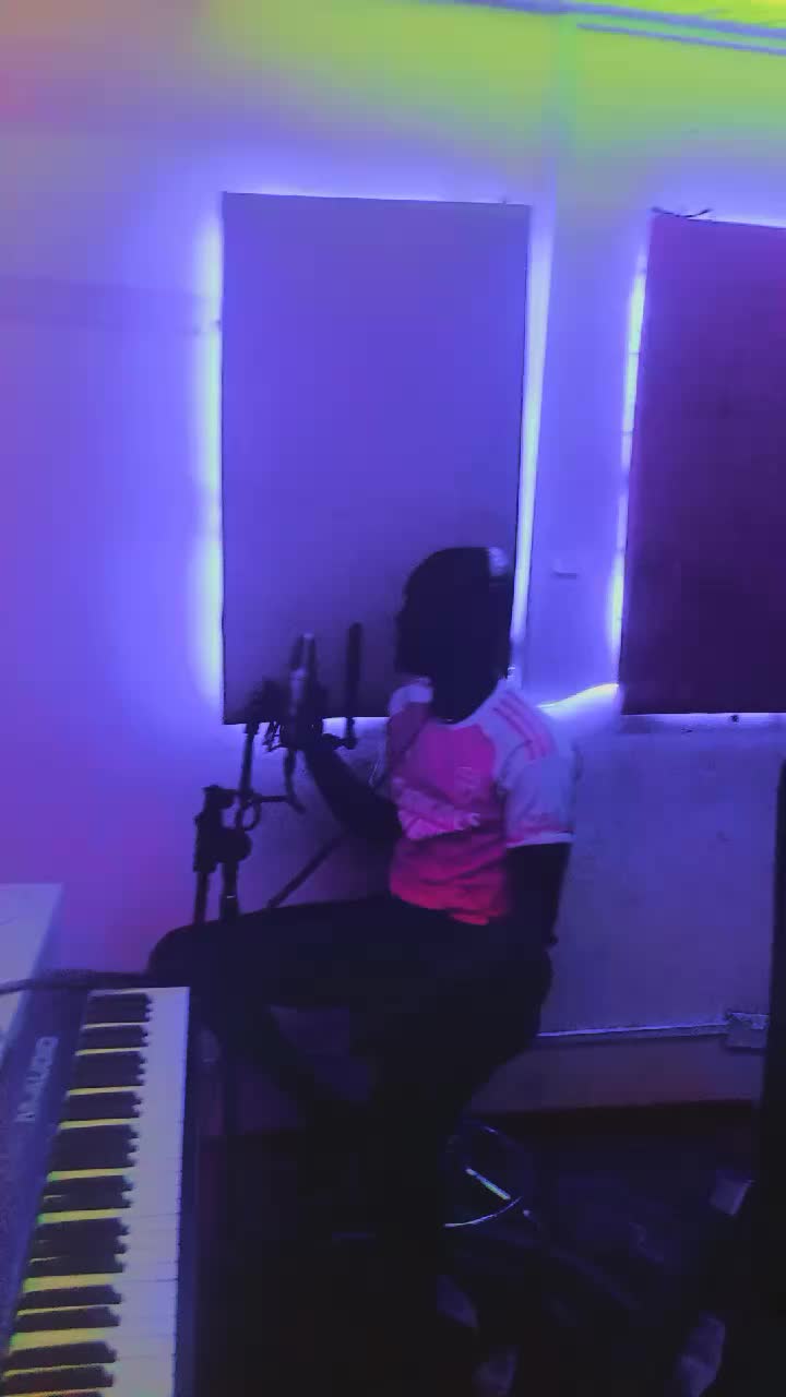@DhangAwuok
