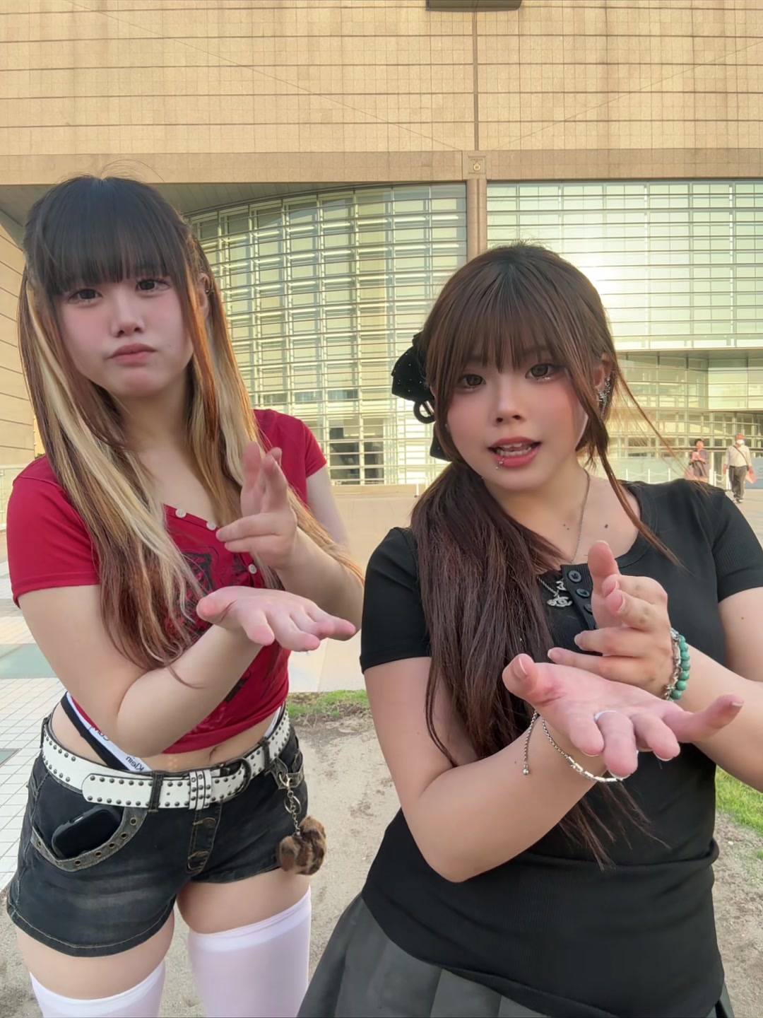 @莉子
