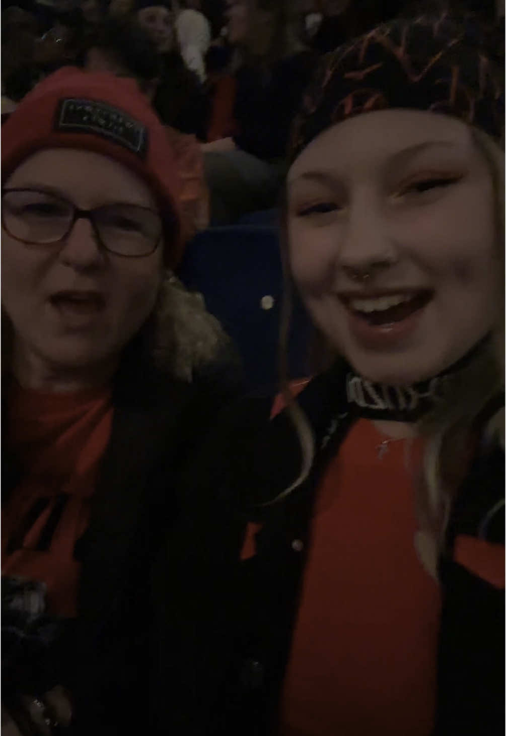 @joy |-/